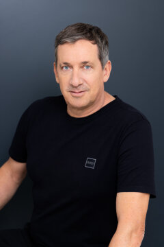 Viktor Gernot „Solo Benefiz Mix“