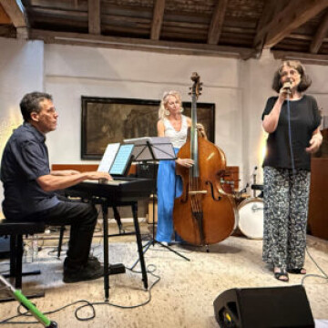 Sharon Anegg Trio