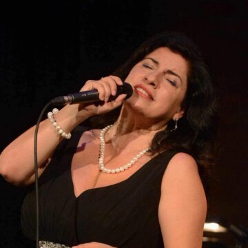 Loukia Agapiou – The Best of Live