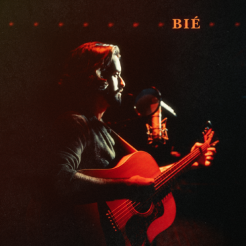 Bié by Rafael Fernandes