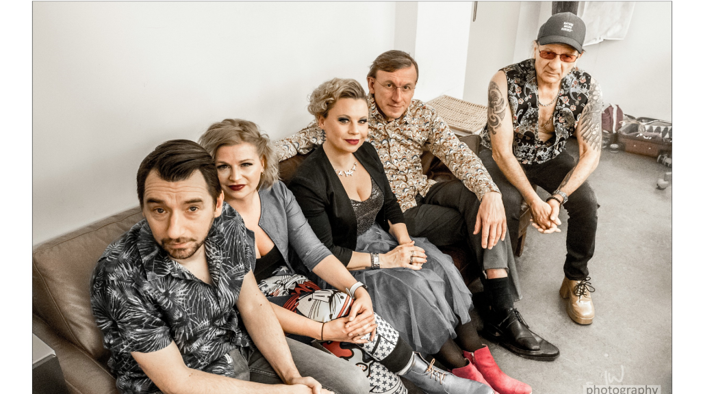 Katharina Straßer + Band – Die 50+ Jahre Austropop Revue