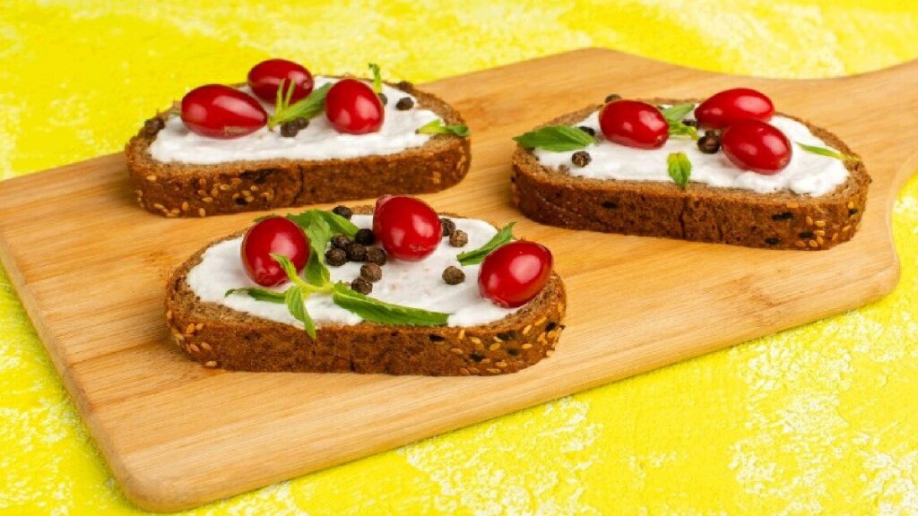Leckere Brotaufstriche aus Kräutern selbst gemacht