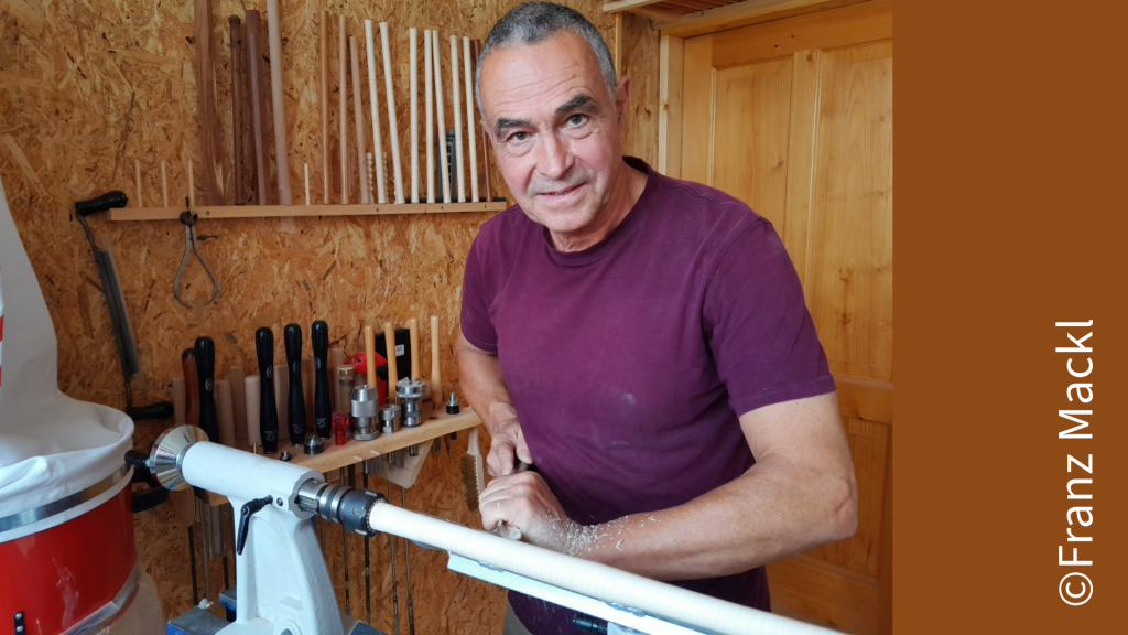 Besuch der ‚Seitlpfeifen‘-Ausstellung und -Werkstatt von Harti Liedl in Mattsee