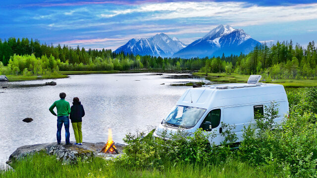 FREIHEIT AUF 4 RÄDERN – Hans Thurner