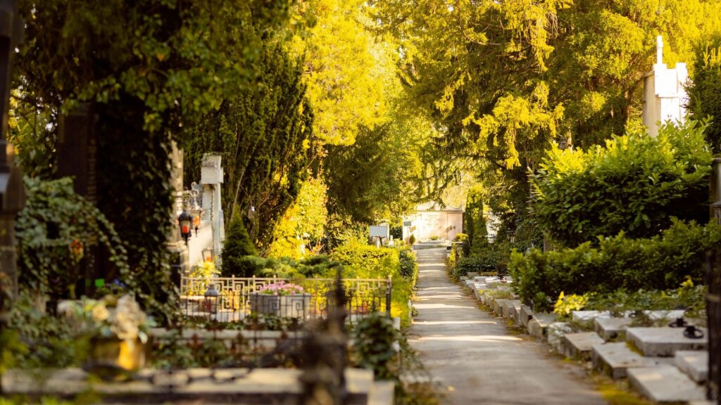 Stadtspaziergang: Badener Originale und Prominente – der Helenenfriedhof