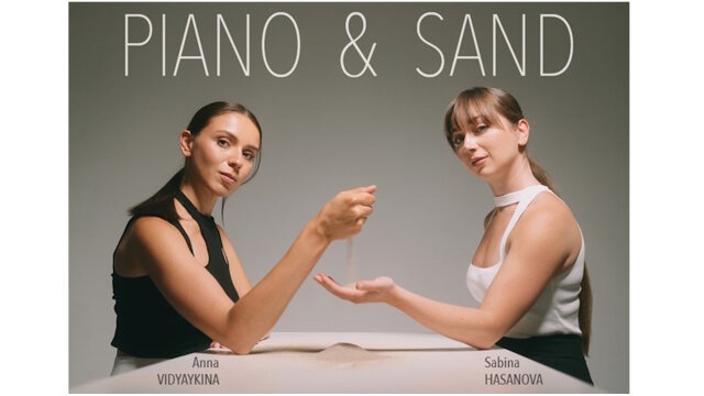 Piano & Sand – „New Moon“