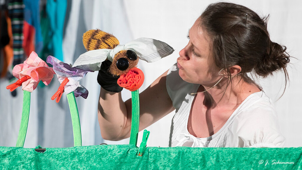 Kindertheater: Figurentheater Eva Hesse – Das Wiesenwunder