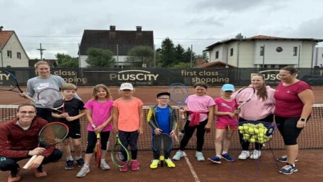 Spiel, Satz und Sieg: Sportunion Pasching