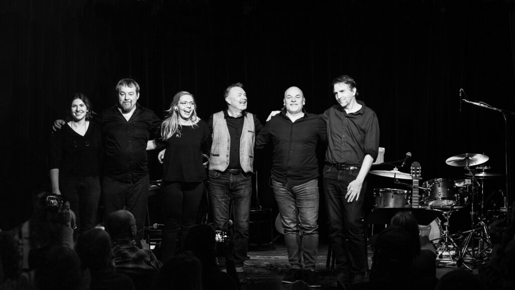 Peter Friesenbichler mit Band