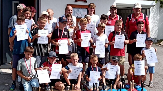 Schnuppern bei den Stockschützen (7-14 Jahre)