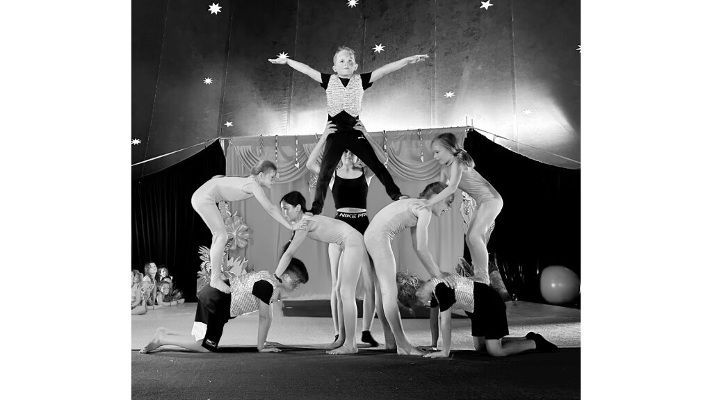 Salto, Rad & Menschenpyramide